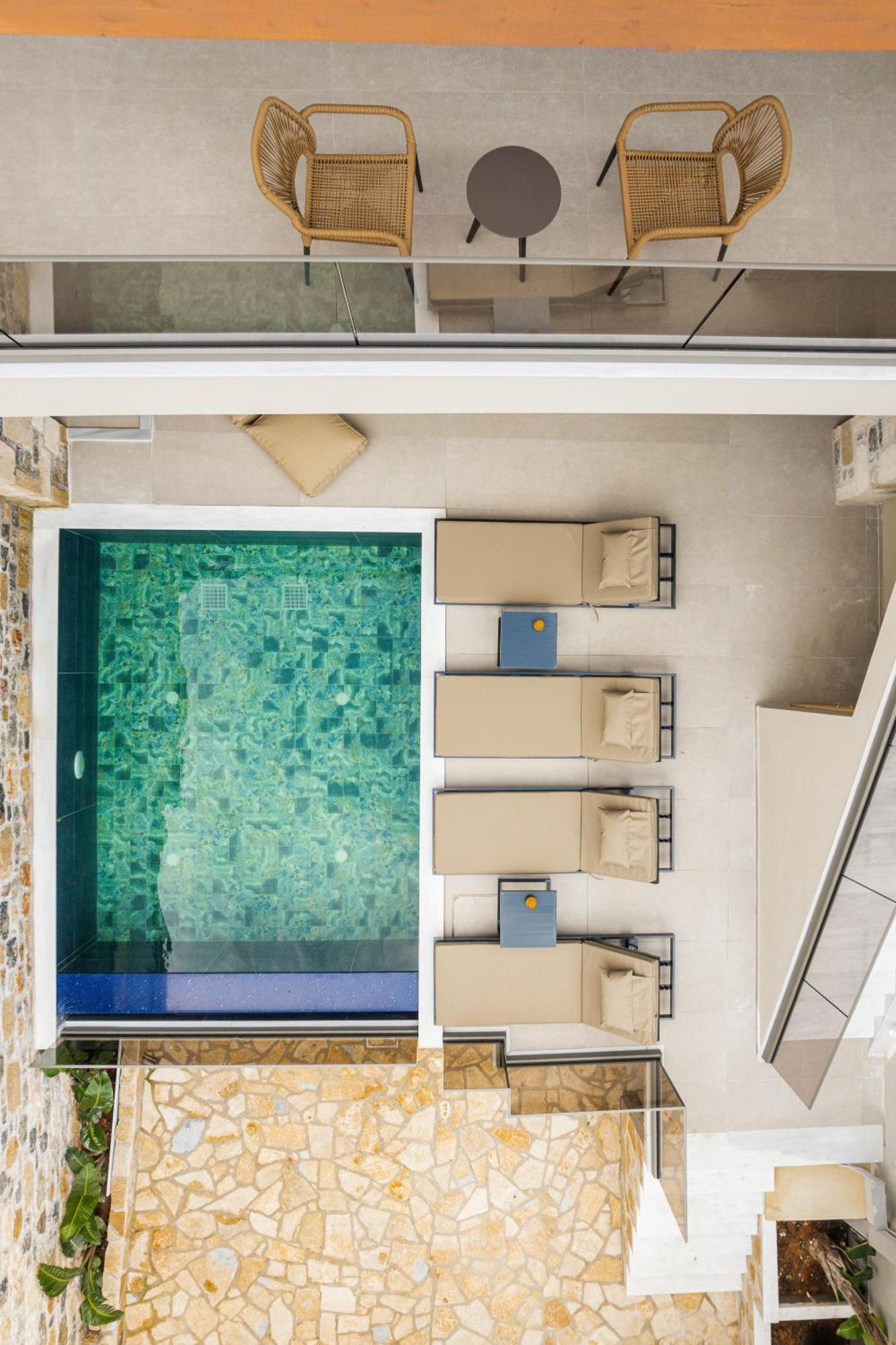 Villa Nicole - Private Pool & Rooftop Jacuzzi Hersonissos  Exterior foto